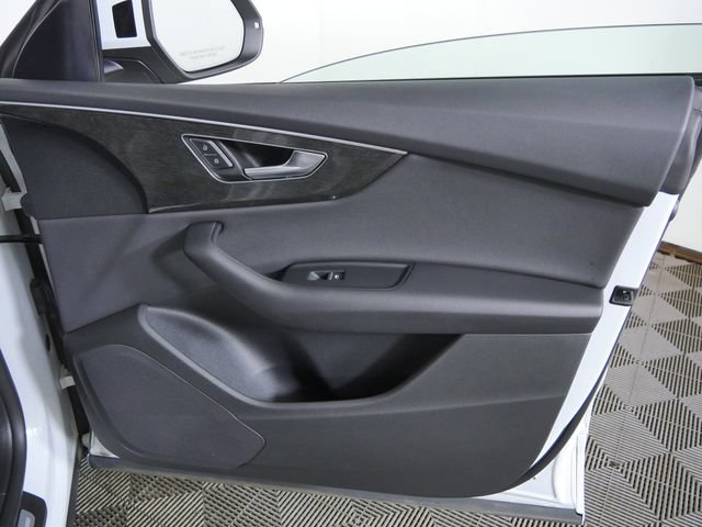 Used 2021 Audi Q8 Premium AWD/4WD image 11
