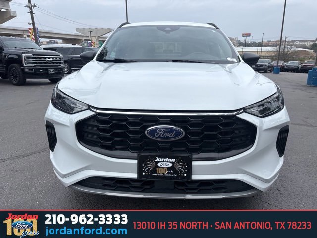 Certified 2023 Ford Escape ST-Line w/ Tech Pack #1 image 6
