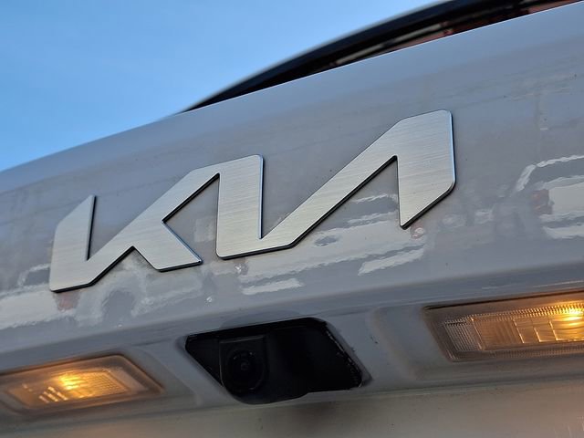 Used 2023 Kia Sorento SX image 32