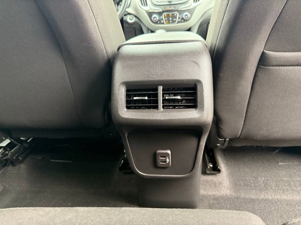 Used 2023 Chevrolet Equinox LT image 23