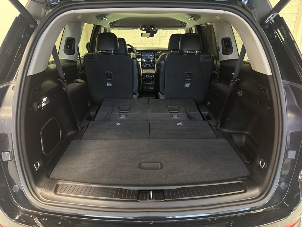 Used 2021 Jeep Grand Cherokee L Limited w/ Luxury Tech Group II image 50