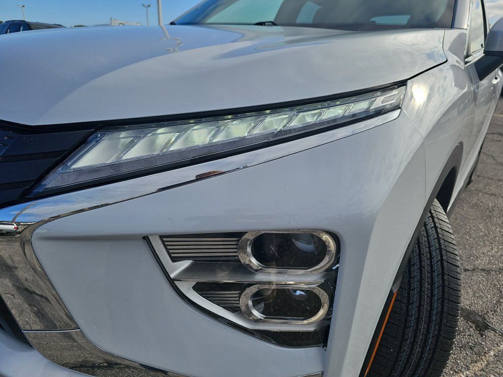 Used 2025 Mitsubishi Eclipse Cross AWD image 31
