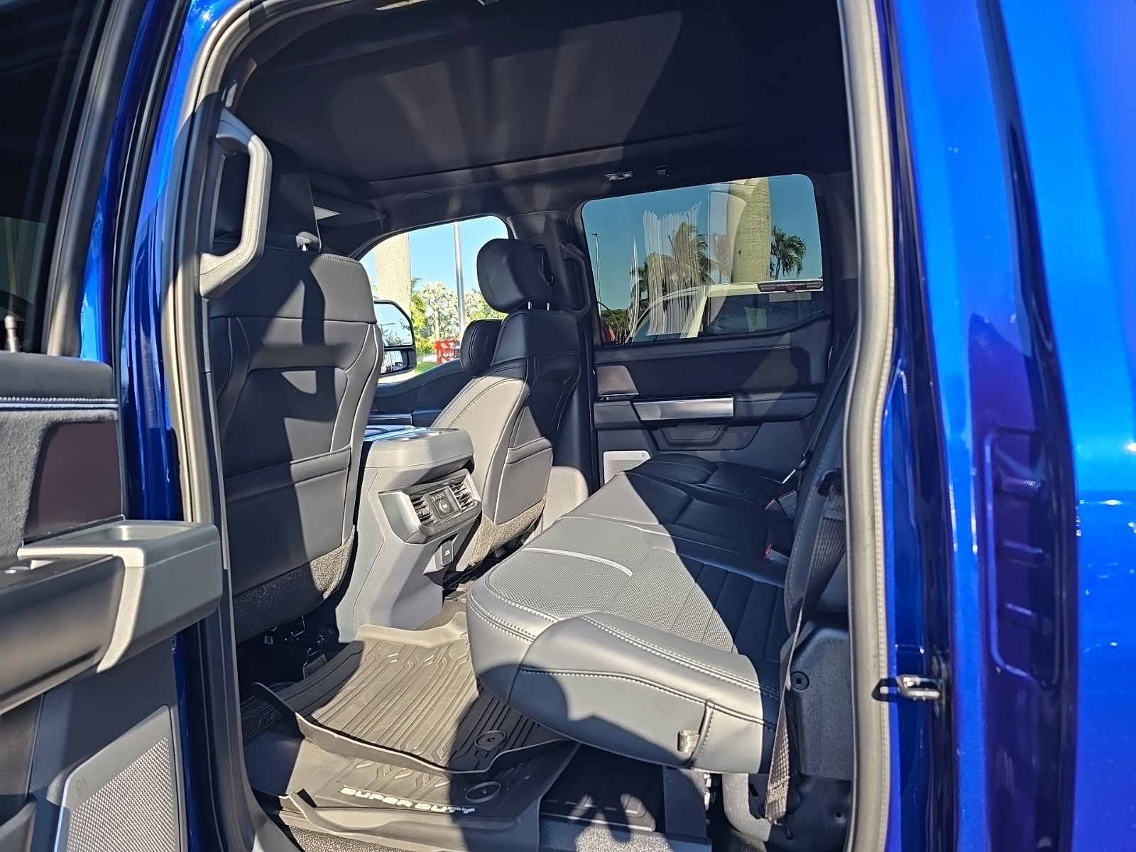 Certified 2026 Ford F250 Platinum w/ Tremor Off-Road Package AWD/4WD image 6