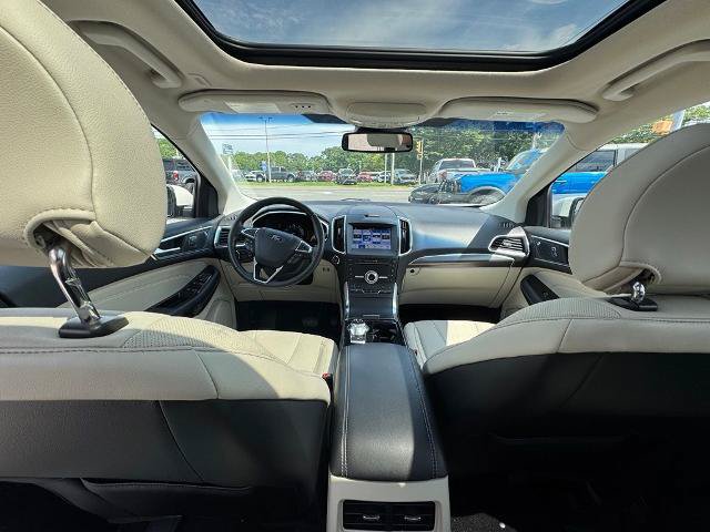 Certified 2019 Ford Edge Titanium w/ Equipment Group 301A AWD/4WD image 9