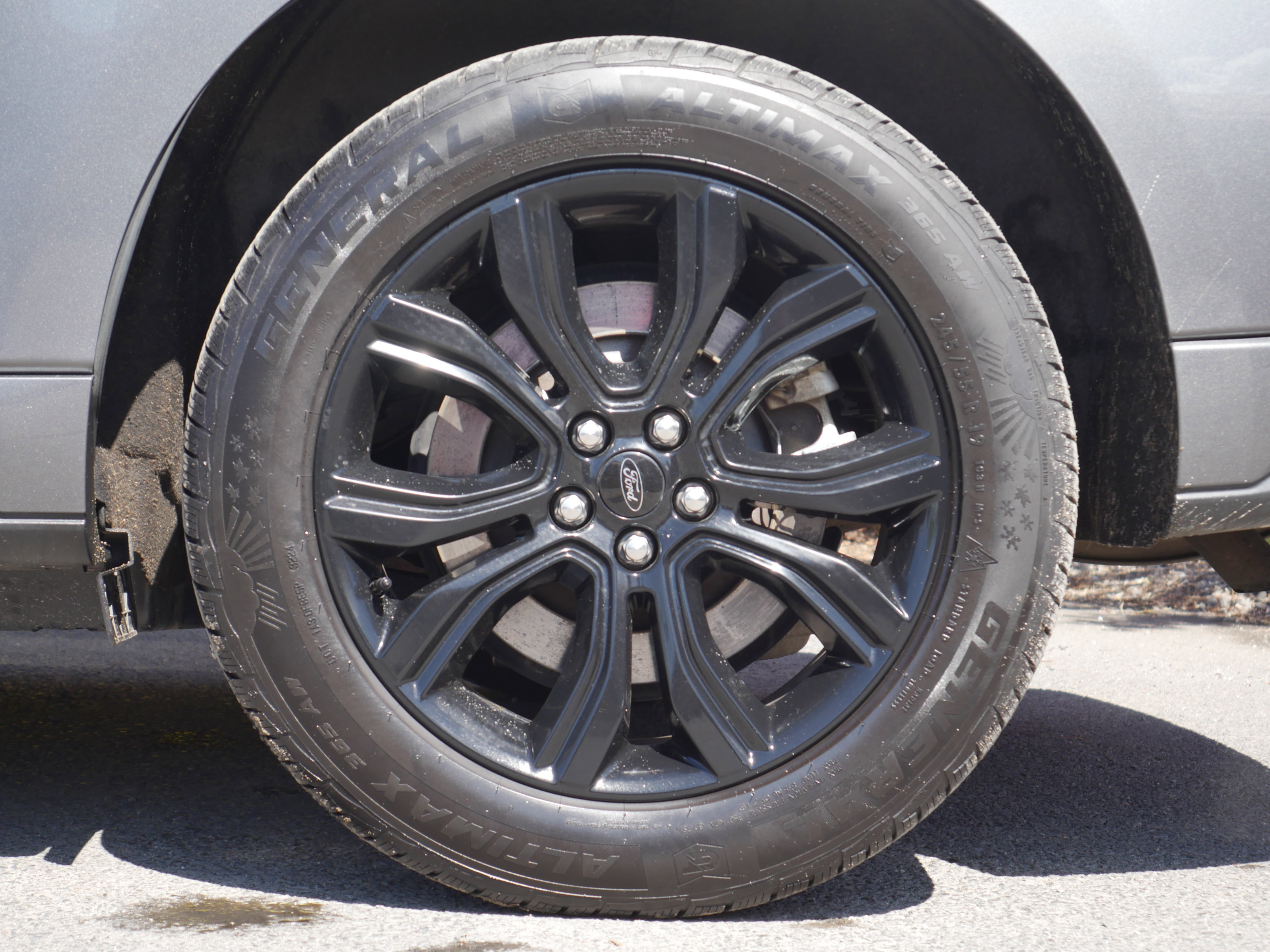 Certified 2022 Ford Edge SE w/ Black Appearance Package AWD/4WD image 17