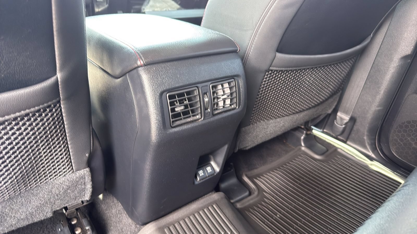 Used 2021 Toyota 4Runner Venture w/ Moonroof Package AWD/4WD image 27