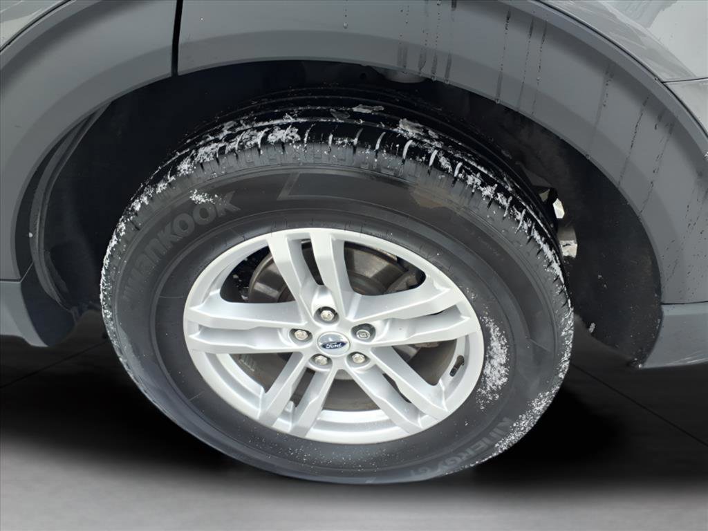 Certified 2023 Ford Explorer XLT w/ Equipment Group 202A image 8