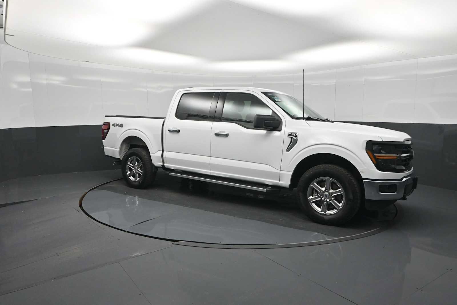 Certified 2025 Ford F150 XLT w/ Equipment Group 301A Standard AWD/4WD image 44