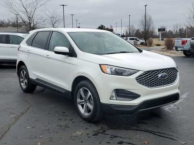 Certified 2024 Ford Edge SEL w/ Convenience Package AWD/4WD image 2