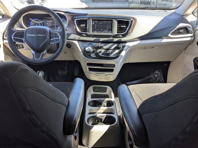 Used 2023 Chrysler Voyager LX FWD image 26