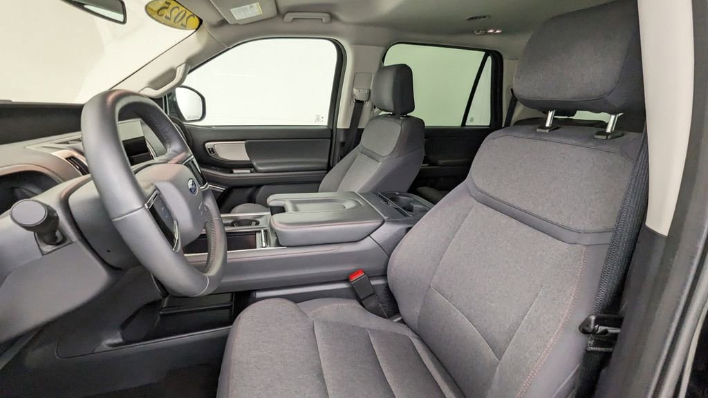 Certified 2025 Ford Expedition Max Active image 2