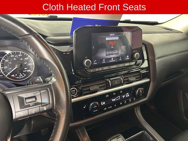 Used 2024 Nissan Pathfinder SV AWD/4WD image 3