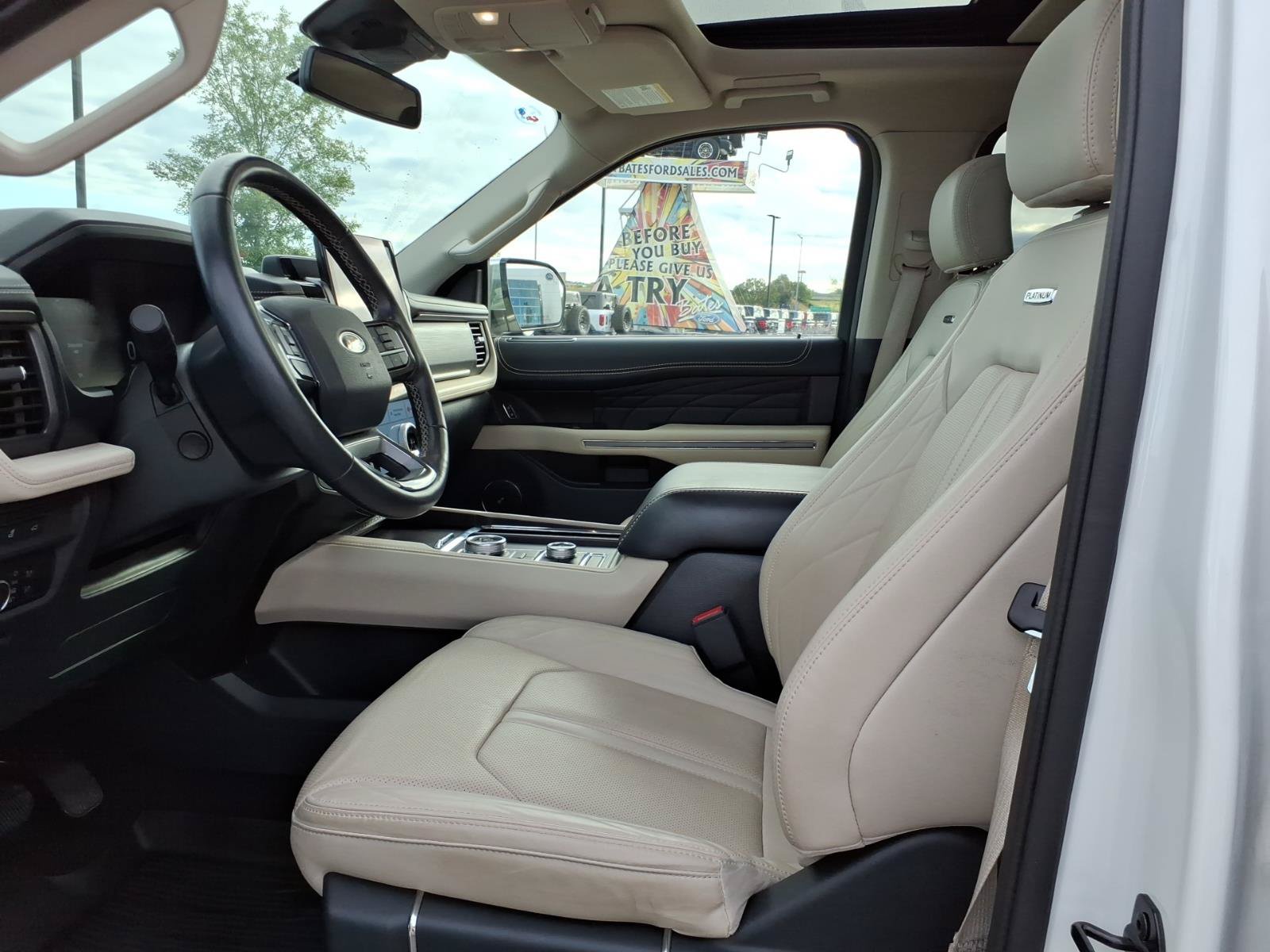 Certified 2024 Ford Expedition Platinum AWD/4WD image 10