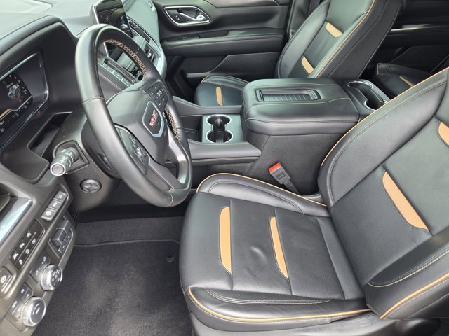 Used 2024 GMC Yukon AT4 w/ Technology Package AWD/4WD image 12