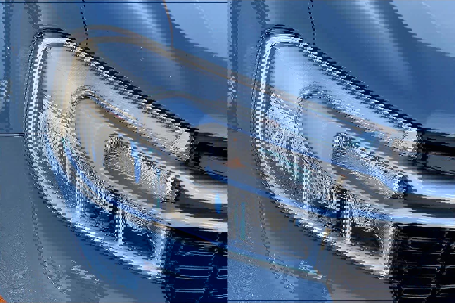 Certified 2024 Ford Maverick Lariat image 25