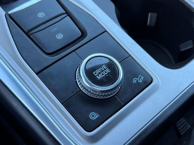 Certified 2022 Ford Explorer XLT w/ Equipment Group 202A image 37