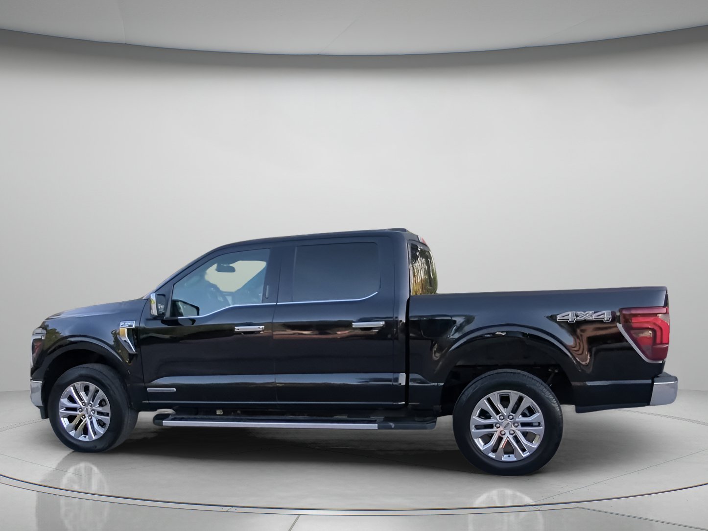 Certified 2024 Ford F150 Lariat w/ Equipment Group 502A High AWD/4WD image 19