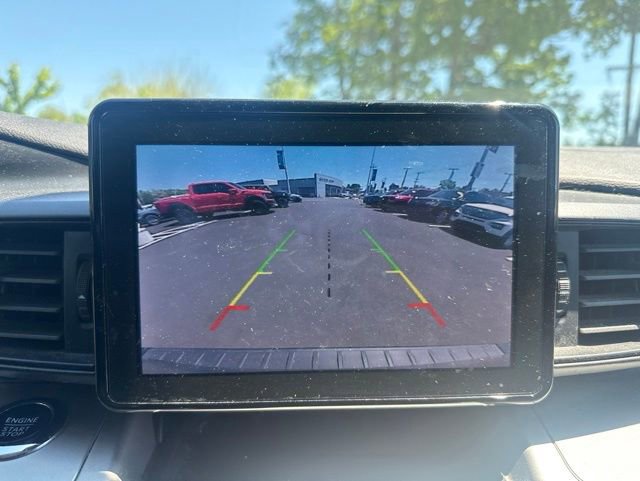 Certified 2022 Ford Explorer XLT w/ Class IV Trailer Tow Package AWD/4WD image 11