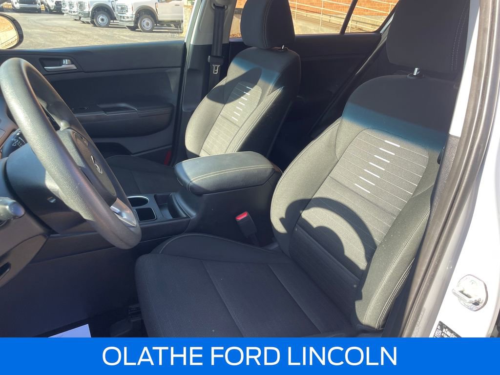 Used 2022 Kia Sportage LX w/ LX FWD Value Edition Package image 17