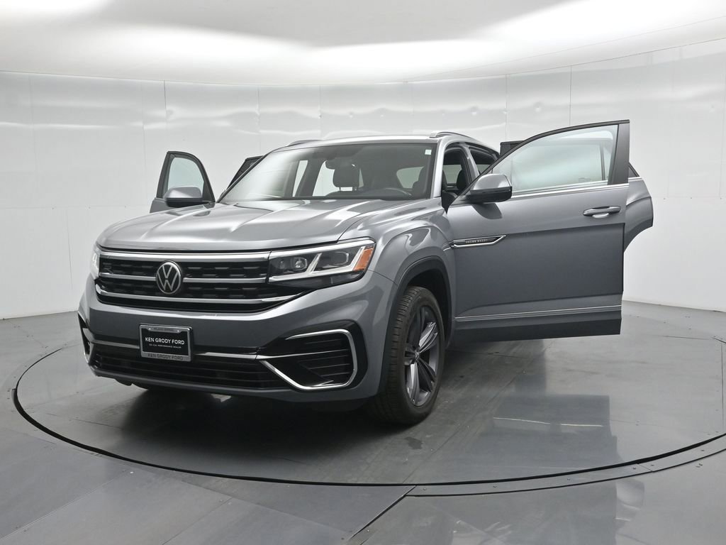 Used 2021 Volkswagen Atlas Cross Sport SE image 48