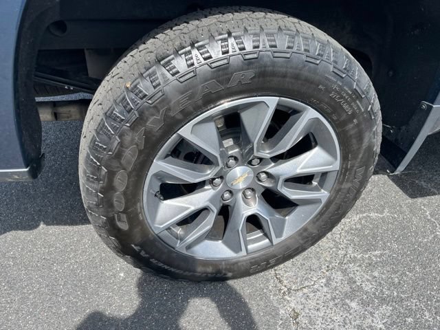 Used 2022 Chevrolet Silverado 1500 LT AWD/4WD image 11