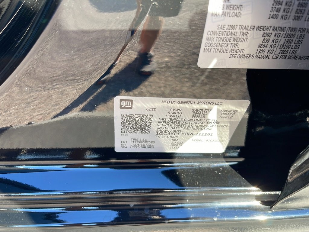 Used 2024 Chevrolet Silverado 2500 LTZ w/ LTZ Plus Package image 34