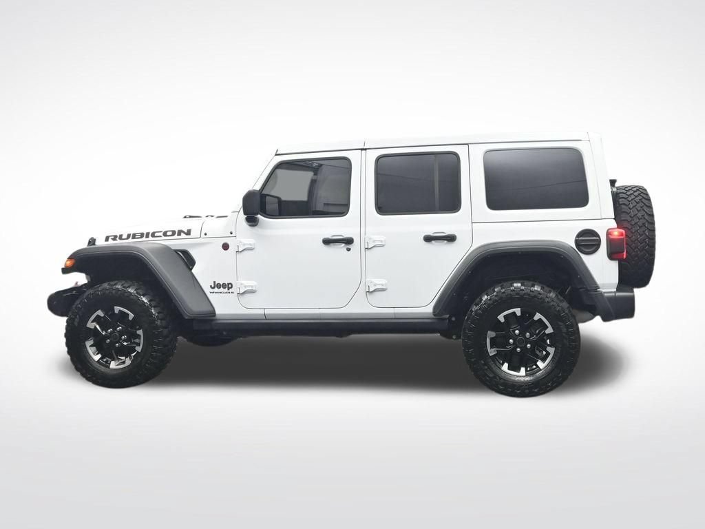 Used 2025 Jeep Wrangler Unlimited Rubicon w/ Convenience Group AWD/4WD image 10