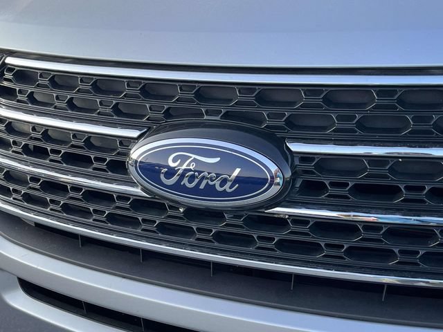Certified 2023 Ford Explorer XLT RWD image 6