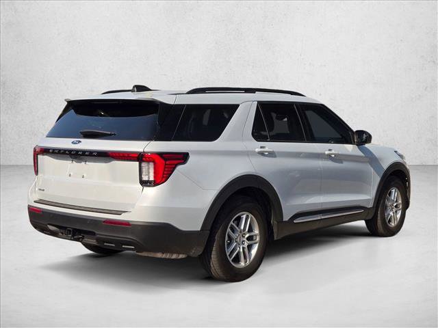Certified 2025 Ford Explorer Active image 3