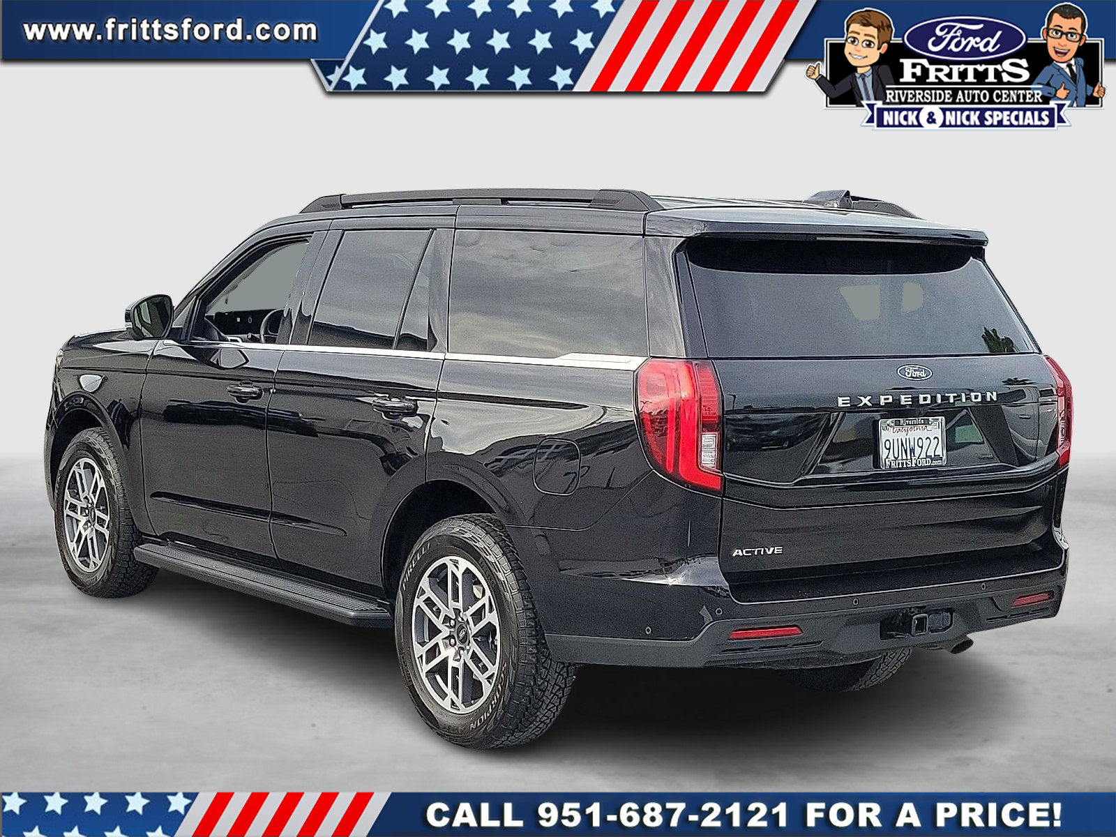 Certified 2025 Ford Expedition Active AWD/4WD image 3