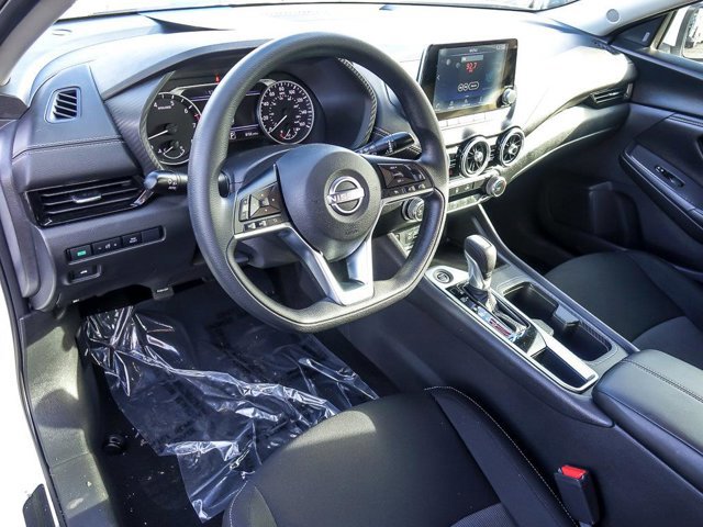 Used 2025 Nissan Sentra SV image 14