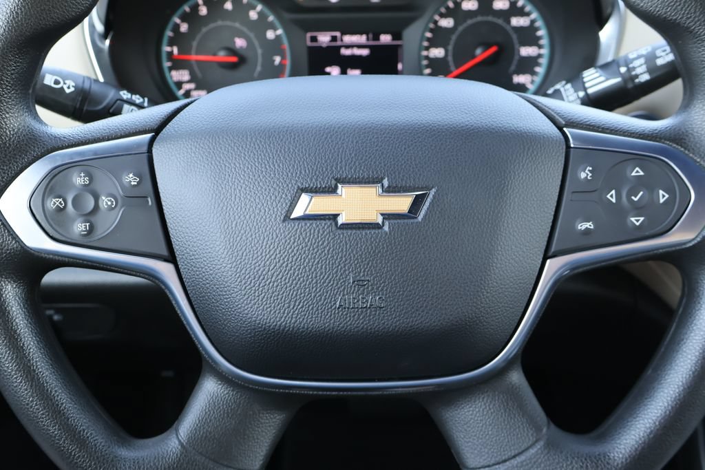 Used 2022 Chevrolet Traverse LS AWD/4WD image 34