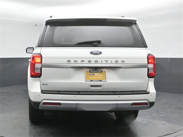 Certified 2023 Ford Expedition XLT image 9
