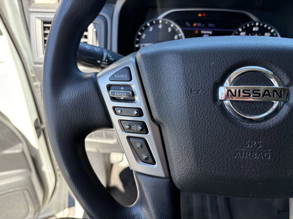 Used 2022 Nissan Titan SV image 26