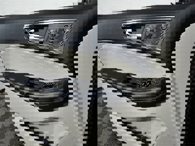 Certified 2024 Ford Edge Titanium image 24