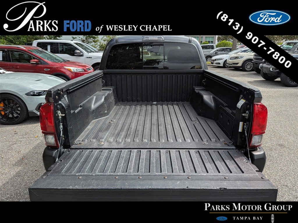 Used 2020 Toyota Tacoma 2WD Double Cab image 9