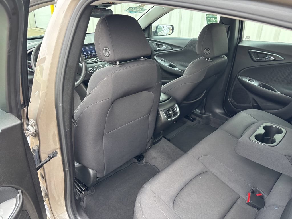 Used 2023 Chevrolet Malibu LT FWD image 25