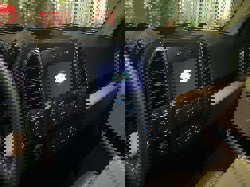 Certified 2020 Ford F150 XLT w/ Trailer Tow Package image 7