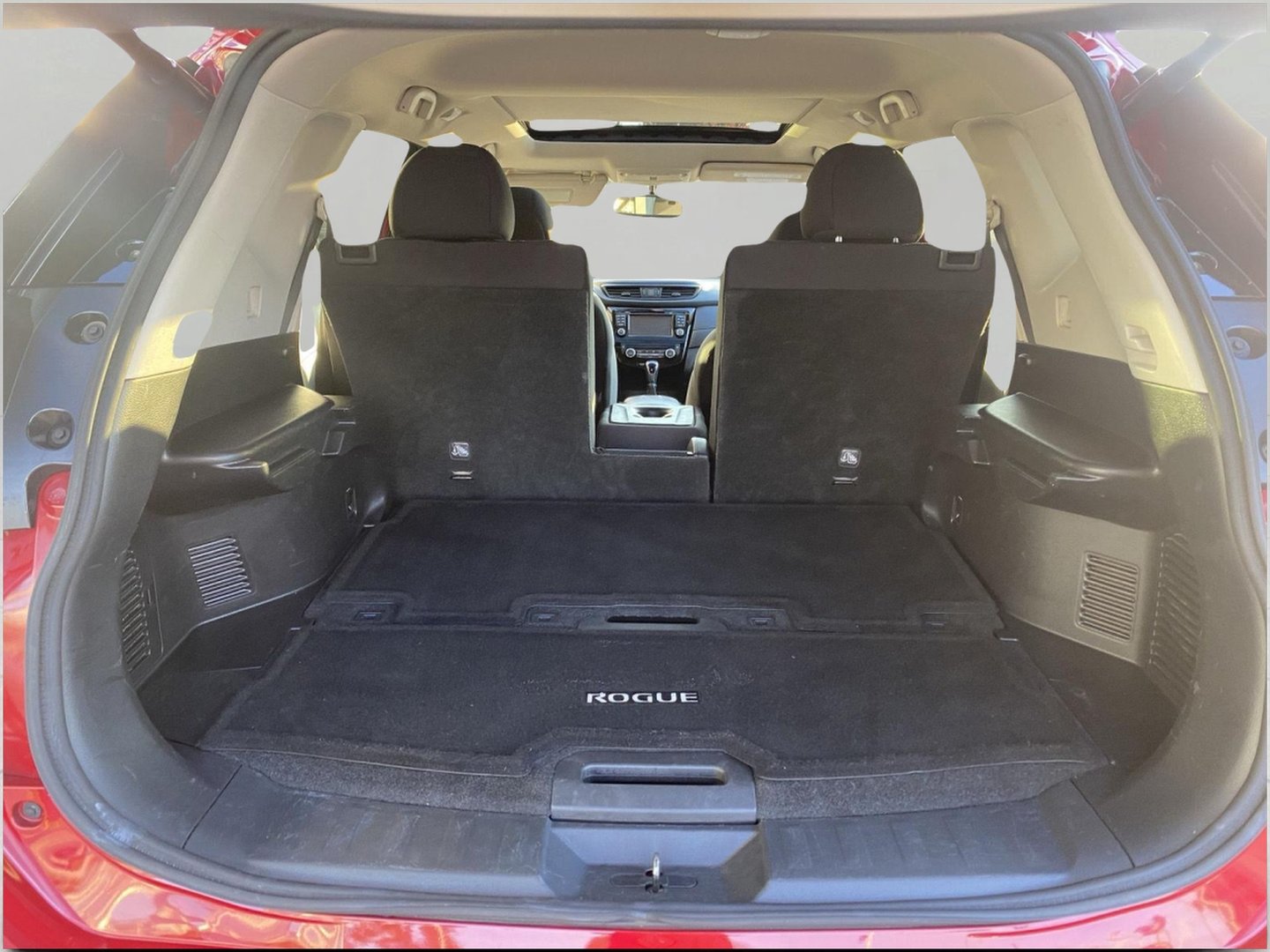Used 2017 Nissan Rogue SV w/ Sun & Sound Touring Package AWD/4WD image 13