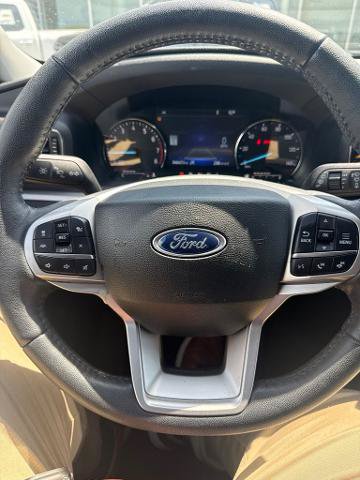 Certified 2023 Ford Explorer XLT w/ Equipment Group 202A RWD image 3