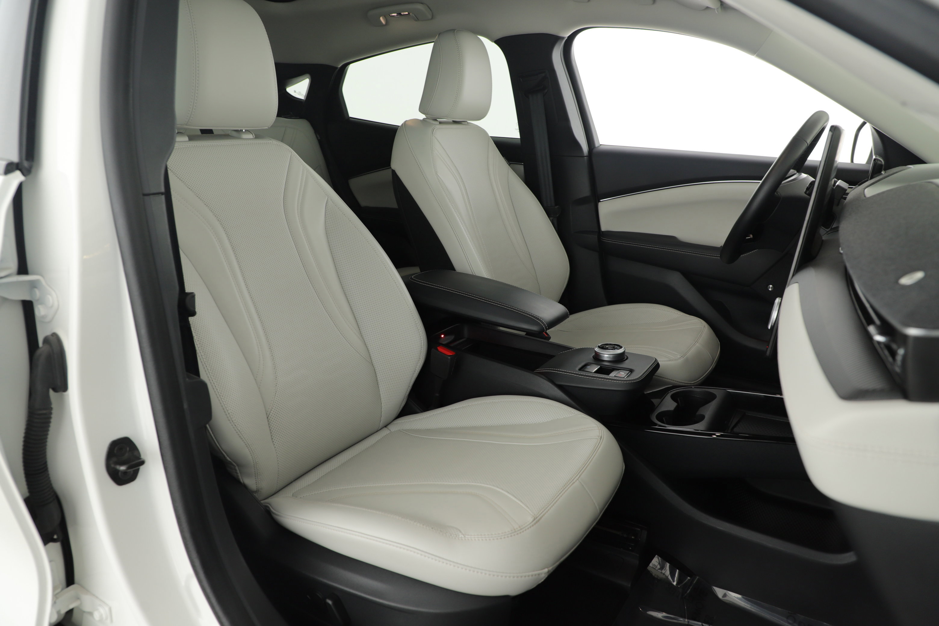 Certified 2024 Ford Mustang Mach-E Premium image 14