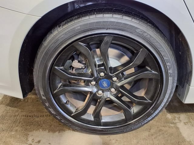 Certified 2019 Ford Fusion SE w/ Equipment Group 151A FWD image 26