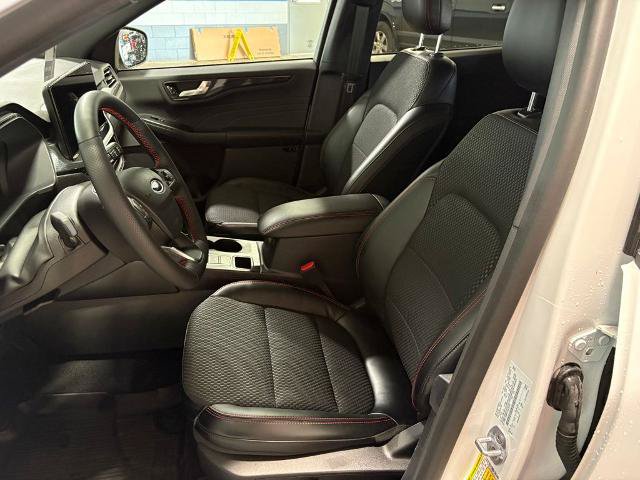 Certified 2023 Ford Escape ST-Line w/ Tech Pack #1 AWD/4WD image 8