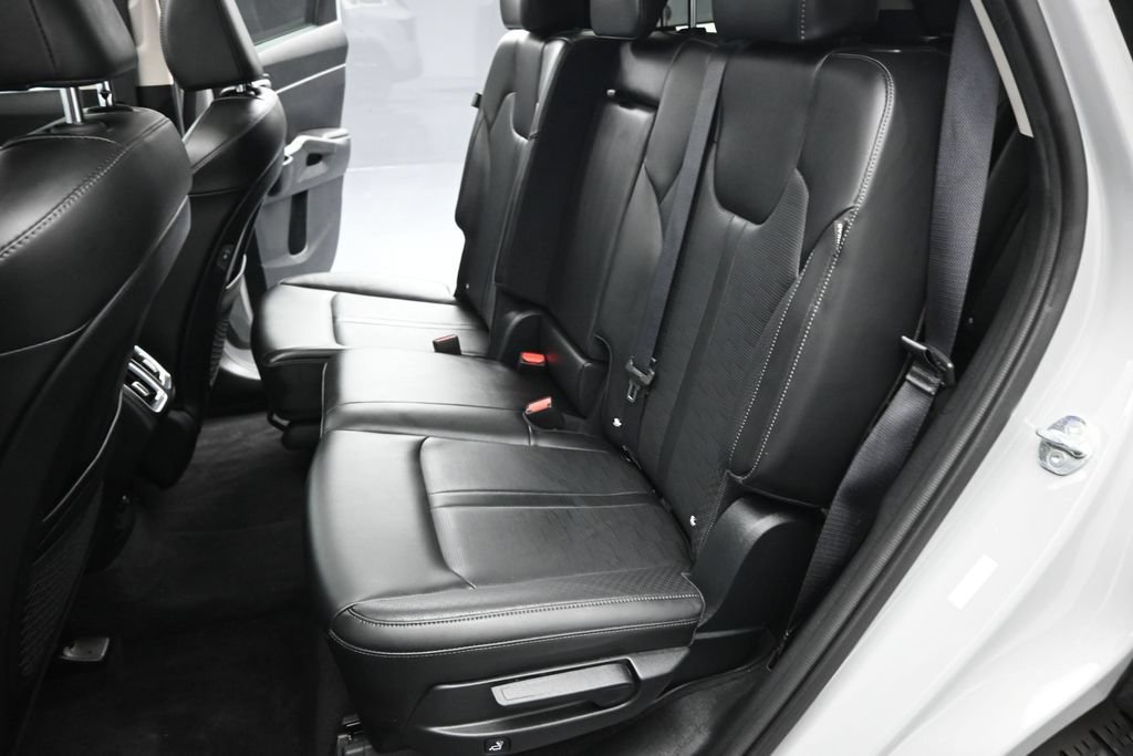 Used 2025 Kia Sorento S w/ Panoramic Sunroof Package FWD image 21
