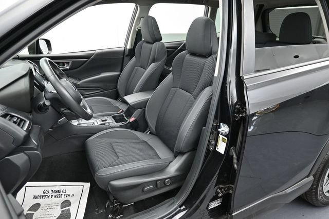 Used 2024 Subaru Forester Premium AWD/4WD image 11
