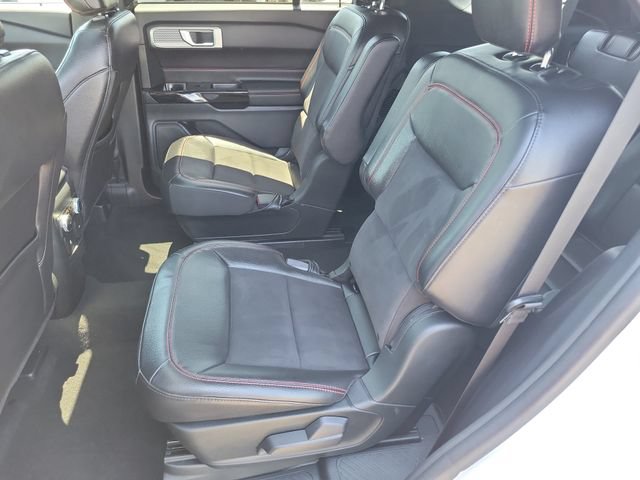 Certified 2023 Ford Explorer ST-Line w/ Class IV Trailer Tow Package RWD image 16
