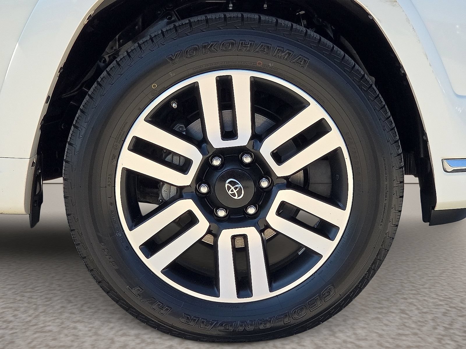 Used 2018 Toyota 4Runner Limited RWD image 7