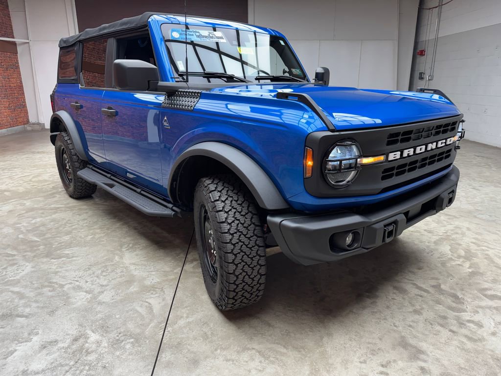 Certified 2022 Ford Bronco Black Diamond AWD/4WD image 5