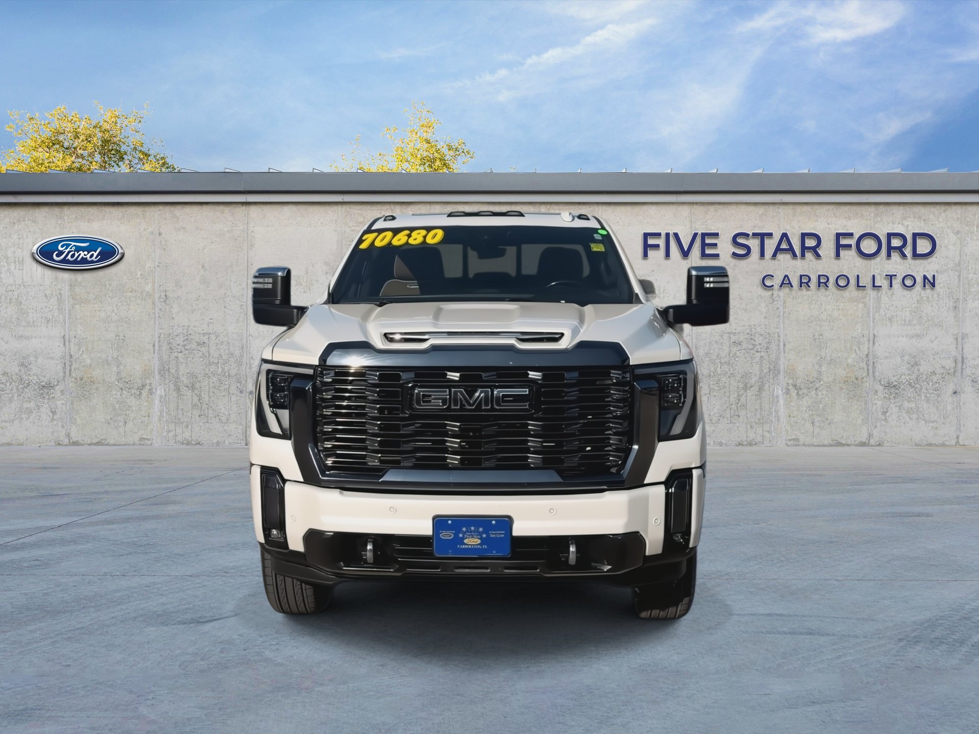 Used 2024 GMC Sierra 2500 Denali Ultimate AWD/4WD image 3