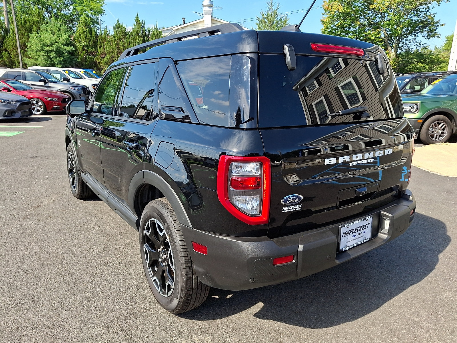 Certified 2025 Ford Bronco Sport Outer Banks w/ Outer Banks Tech Package+ AWD/4WD image 7